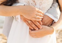 Miłość wygrawerowana – jak stworzyć rocznicowy prezent z emocjonalnym przesłaniem? grawernia - pamiątka na rocznicę ślubu 3.jpg