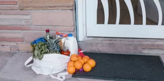 078-jak-skutecznie-przechowywac-torby-wielorazowe-w-domu.webp